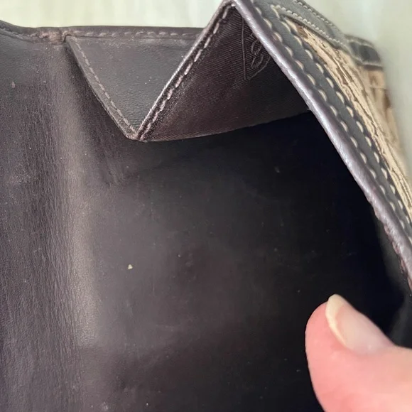 Coach lot - Picture 9 of 12